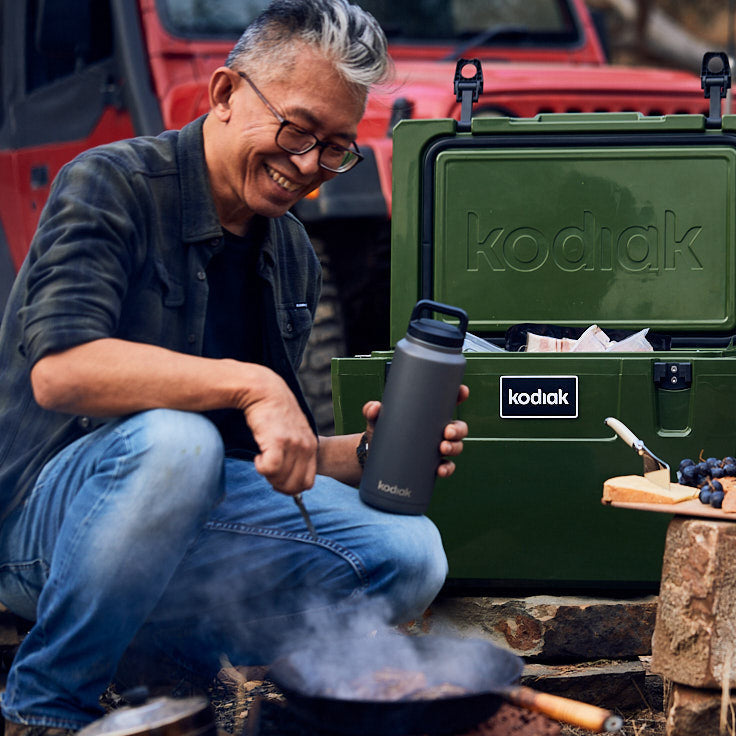 Kodiak Cascade 1182ml Insulated Bottle with Carry Loop Cap