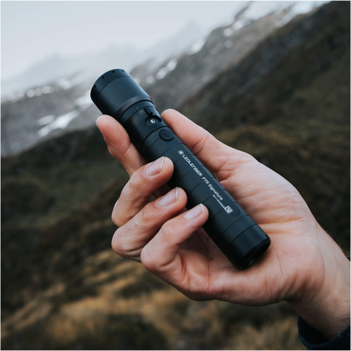 Ledlenser P7R Signature 2000lm Rechargeable Flashlight