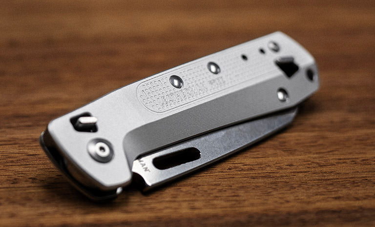 Leatherman FREE K4X Multi-Tool with Spring Scissors