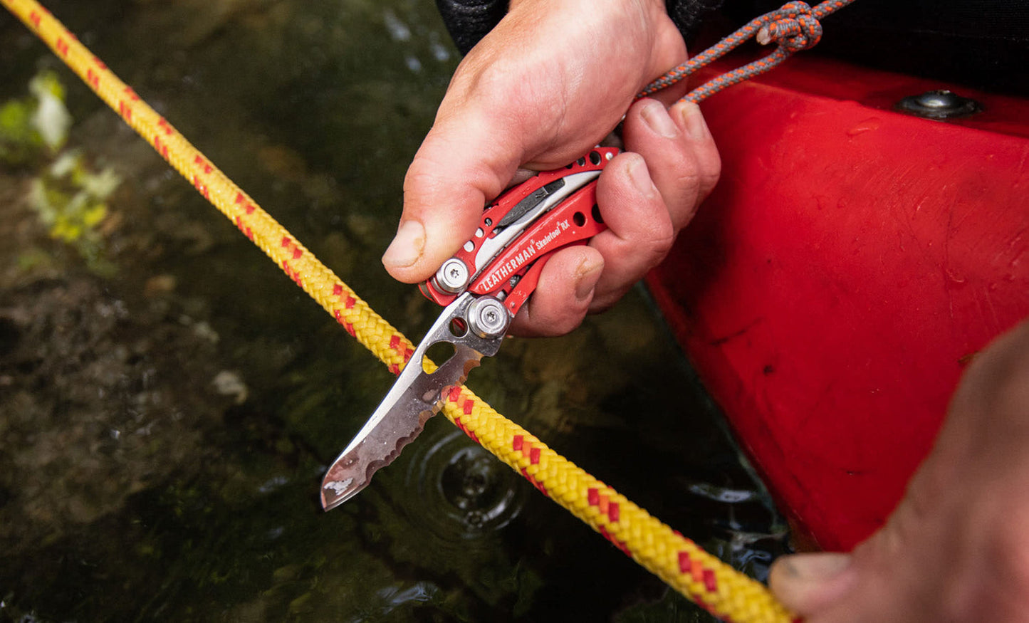 Leatherman Skeletool RX Rescue Multi-Tool with Glass Breaker